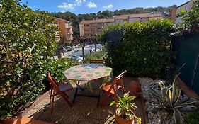 Charmant Studio Costebelle Proche Gare, Terrasse Et Parking Gratuit